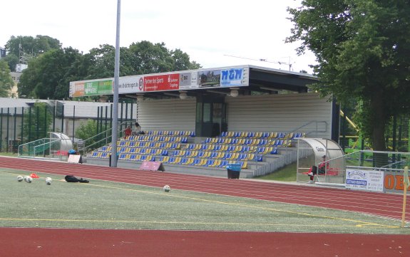 Kurt-L&ouml;ser-Sportplatz
