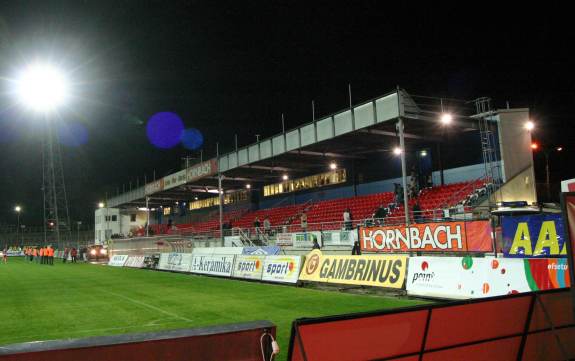 Mestsk&yacute; Fotbalov&yacute; Stadion - Trib&uuml;ne