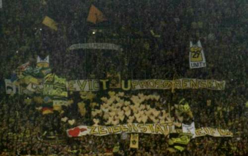 Westfalenstadion - Pro-Stevic-und-S�rensen-Aktion