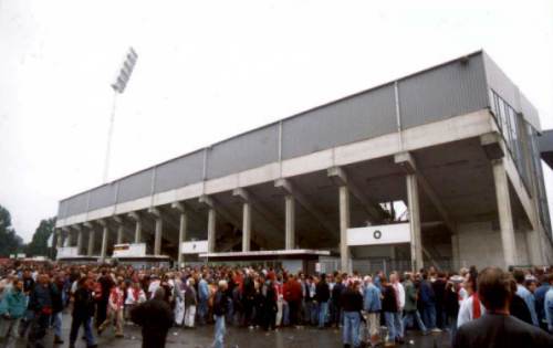 Georg Melches Stadion - Au&szlig;enansicht