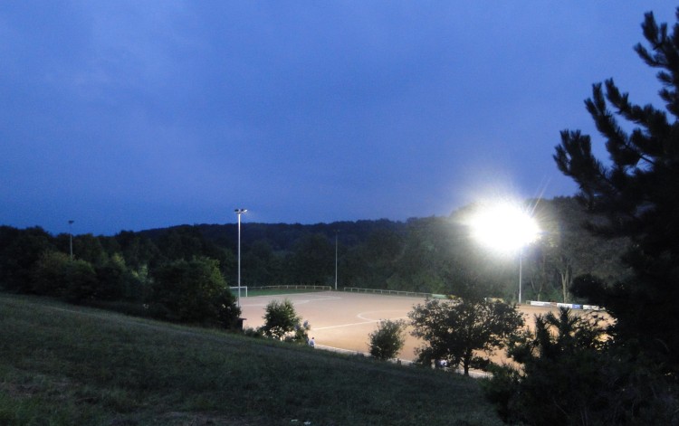 Sportplatz Oberst&uuml;ter