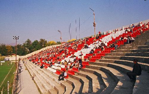 Gradski Stadion Goze Deltschew - Trib&uuml;ne besetzt