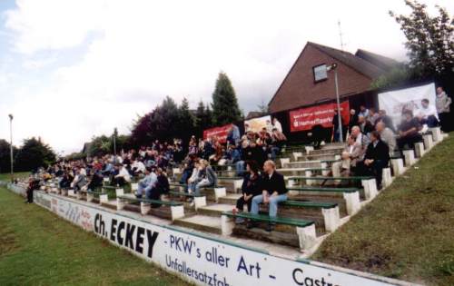 Am Holzplatz - 'Haupttrib&uuml;ne'