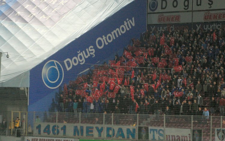 H&uuml;seyin Avni Aker Stadyumu