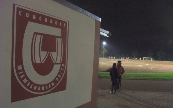 Gl&uuml;cksburger Str.